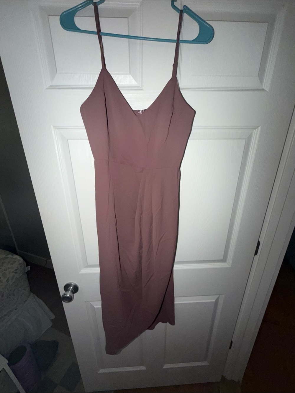 Lulu's Dusty Mauve Spaghetti-Strap V-Neck Midi Dress